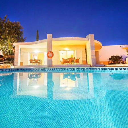 Trinidad By Algarve Vacation Villa *